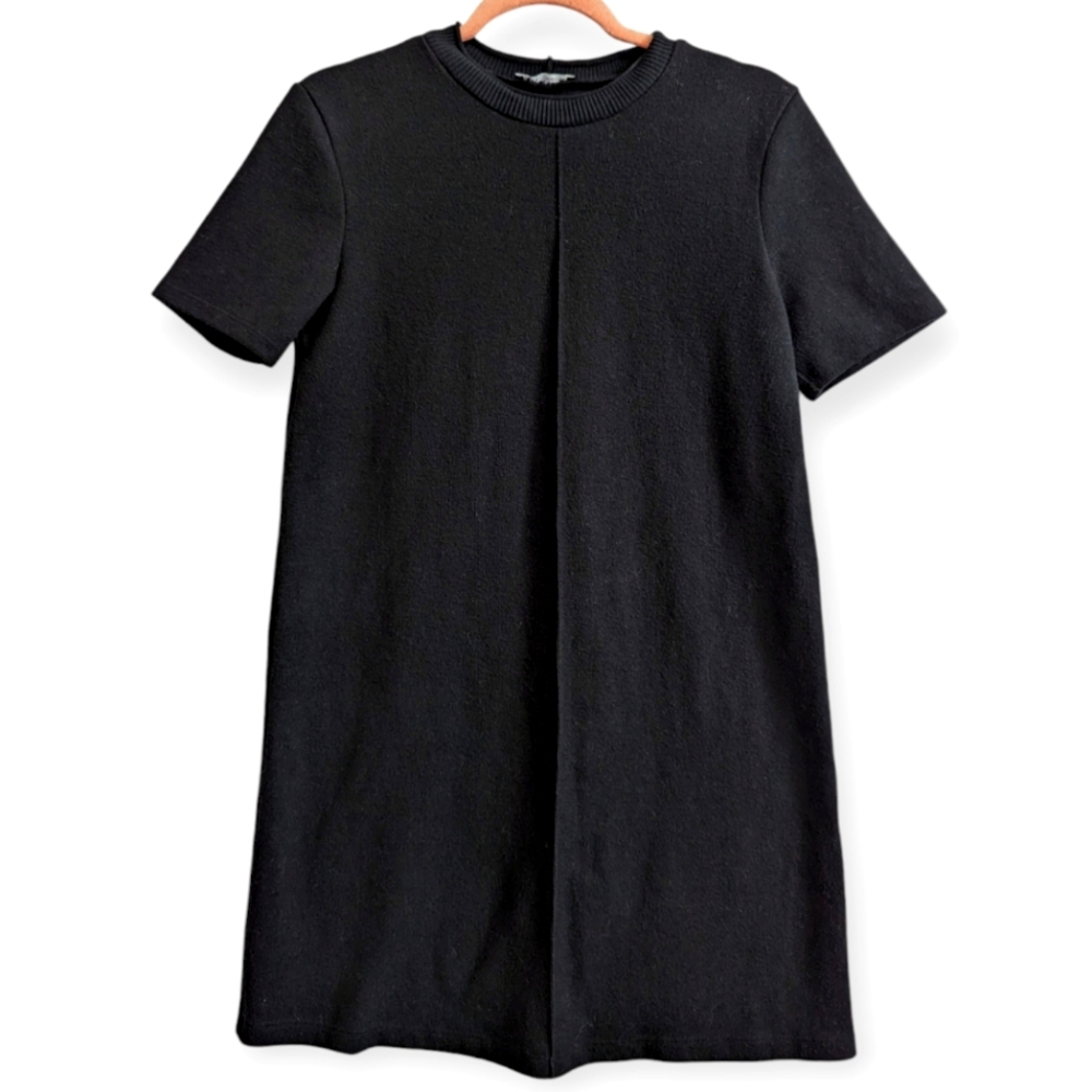 Zara Black Short Sleeve Sweater Mini Dress Front Pleated Women's size Medium